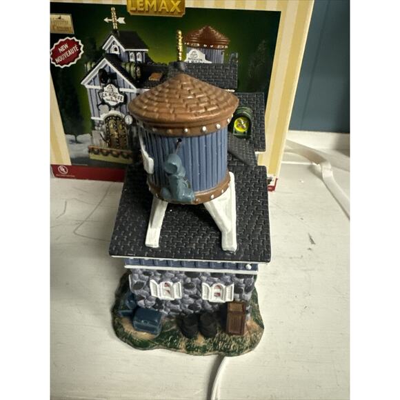 2005 Lemax Peterson Ice House & Cold Storage 55209 Retired‎ Harvest Crossing - Picture 5 of 7